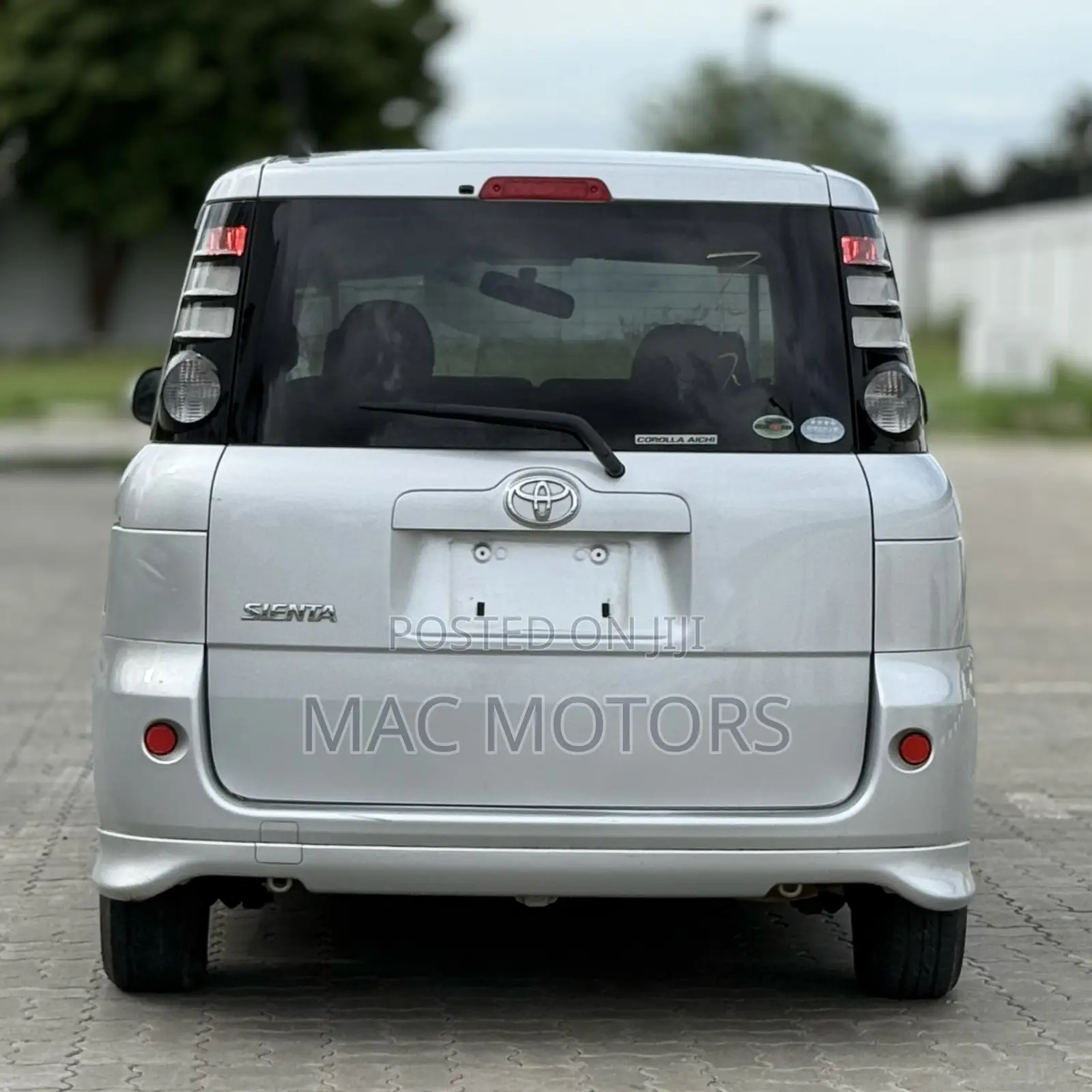 Toyota Sienta 2008 Silver