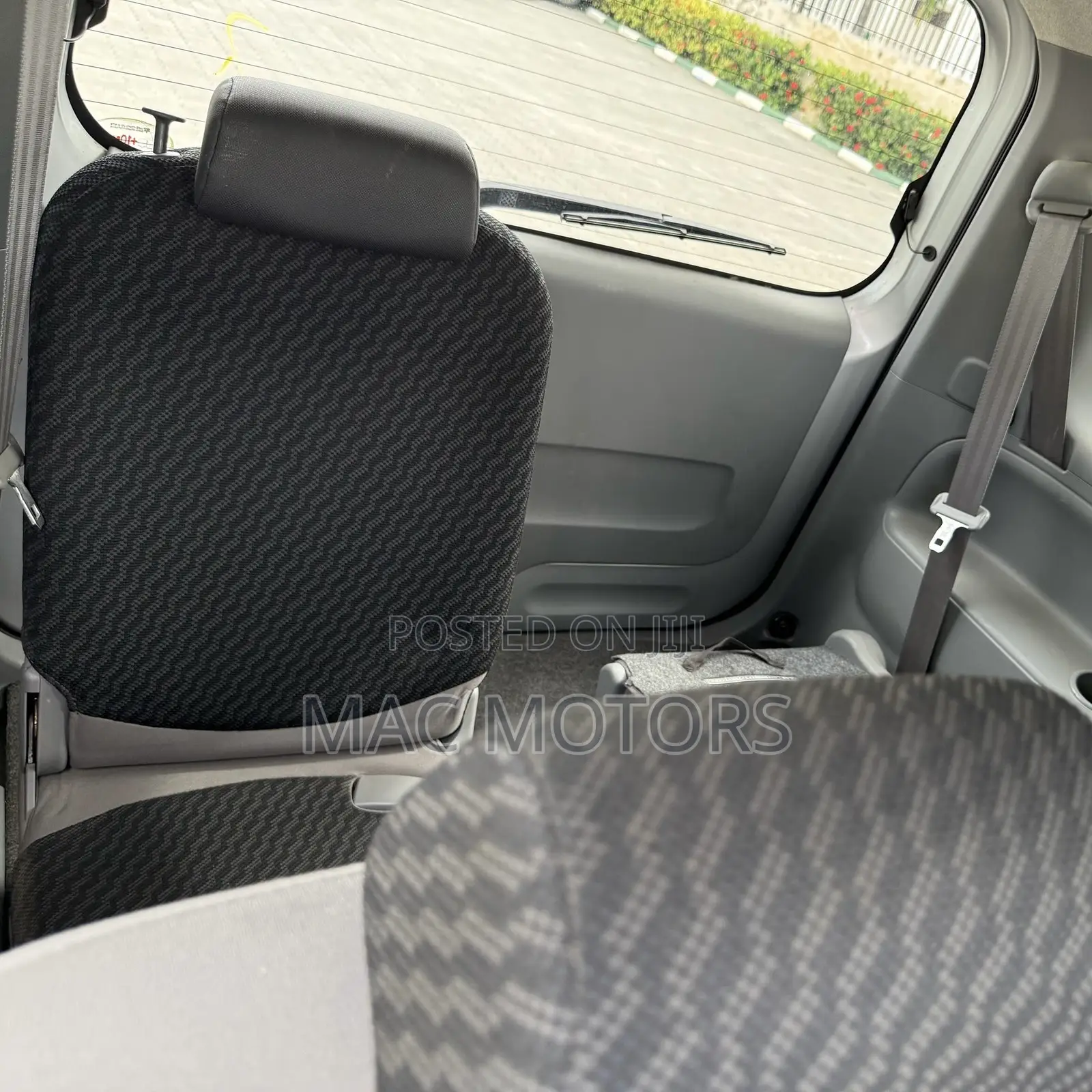 Toyota Sienta 2008 Silver