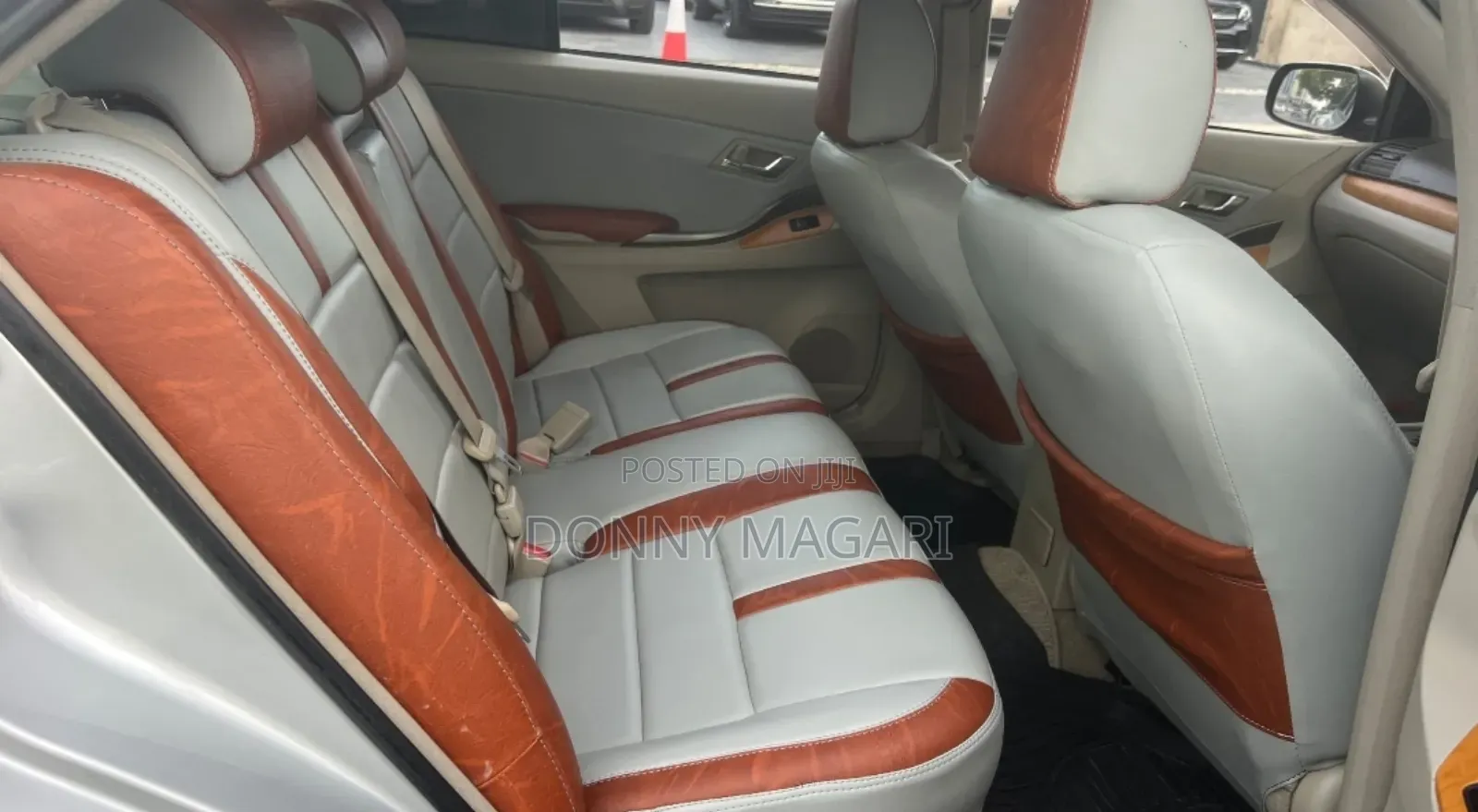 Toyota Premio 2010 Silver