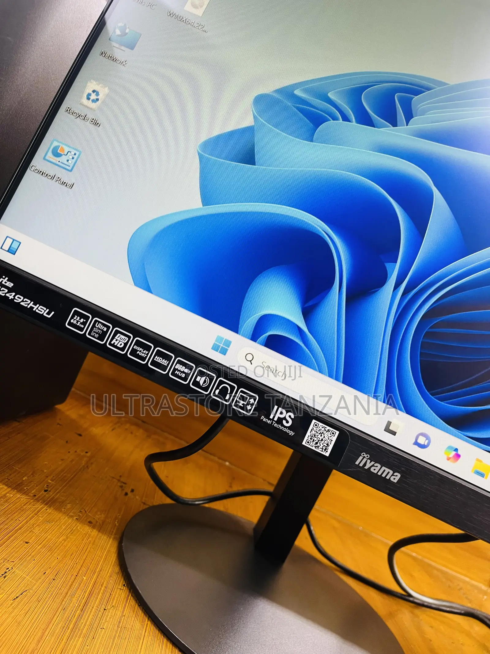 Iiyama Frameless Monitor 24”