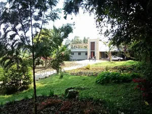 3bdrm Villa in Central Business Area for rent