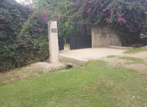 3bdrm Villa in Central Business Area for rent