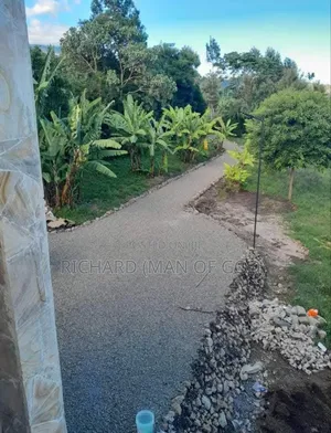 3bdrm Villa in Central Business Area for rent