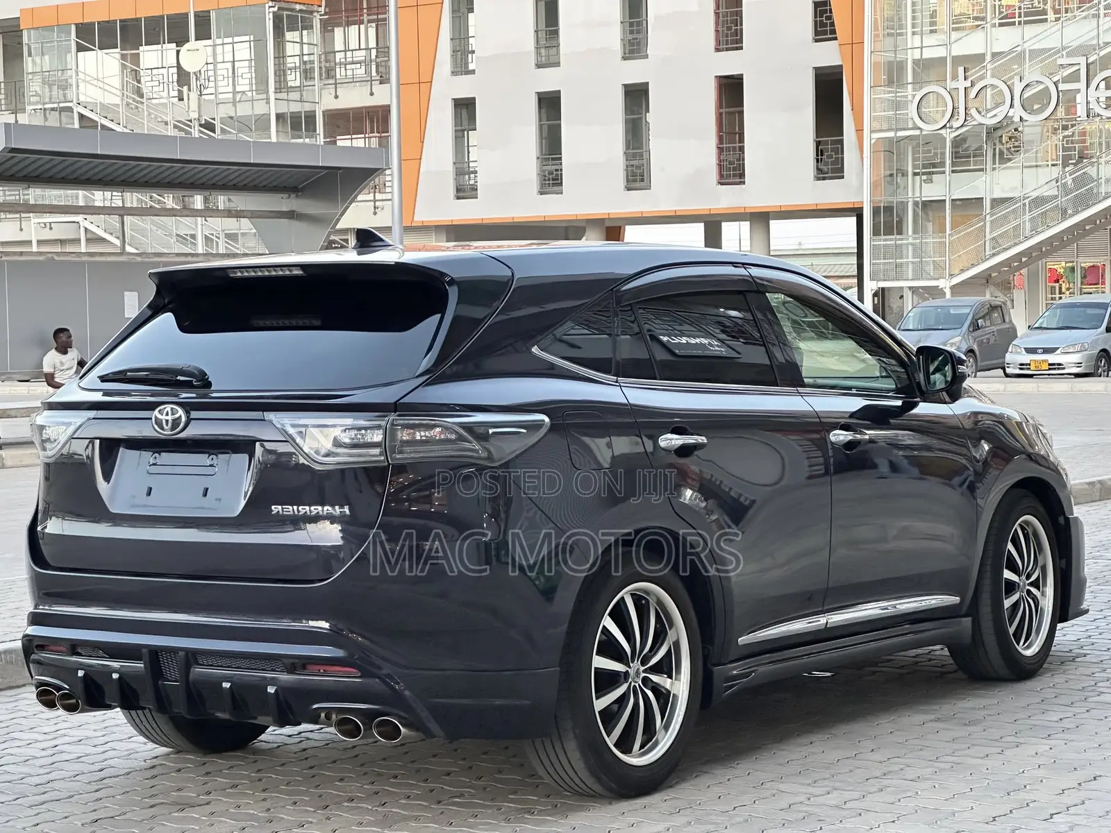 Toyota Harrier 2.0 2014 Matt Black