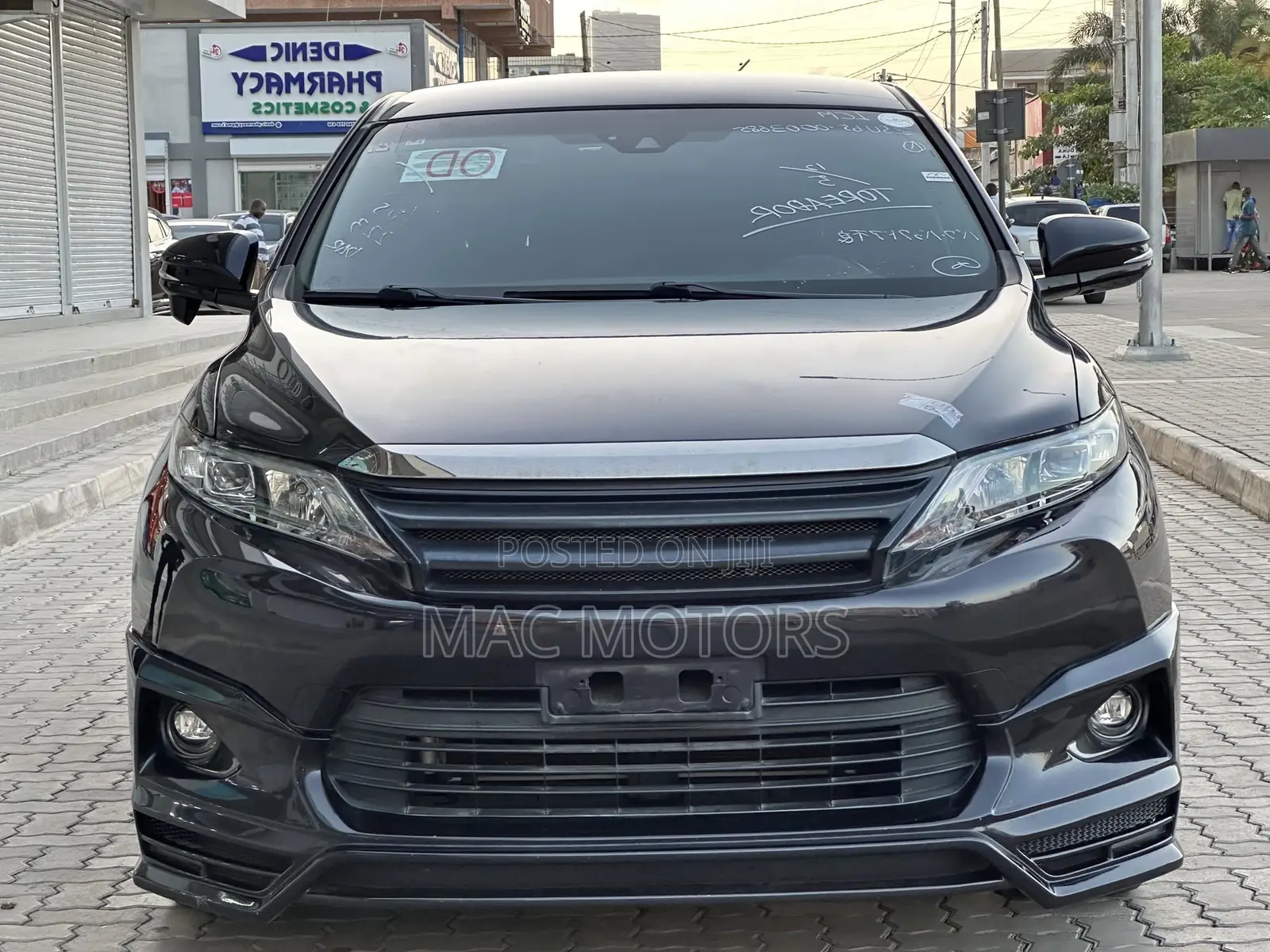 Toyota Harrier 2.0 2014 Matt Black