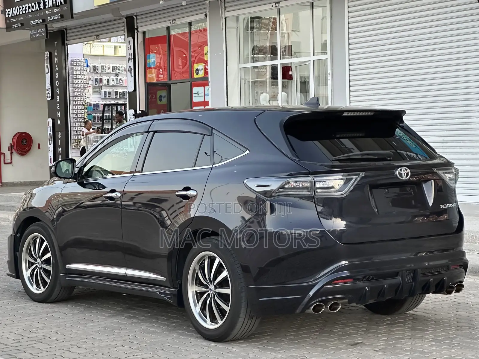 Toyota Harrier 2.0 2014 Matt Black