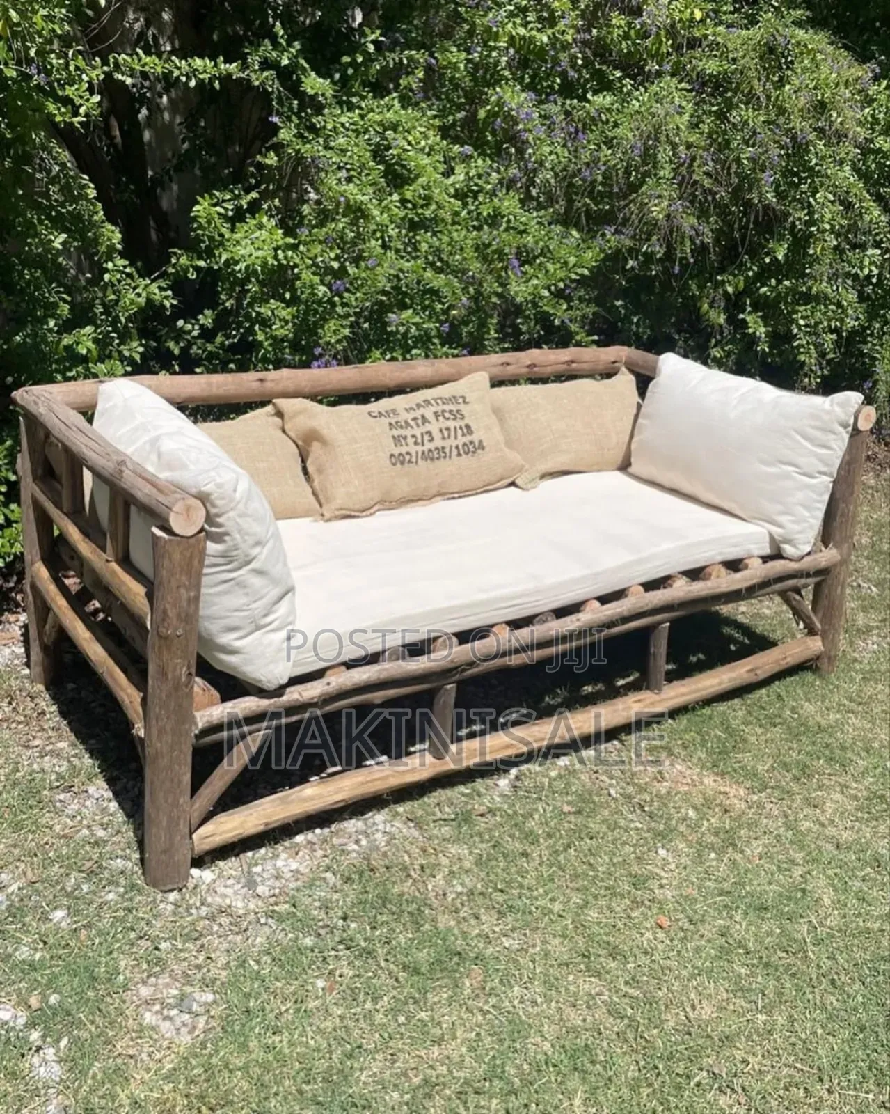 Sofa Nzuri Sana Bei Poa Sana