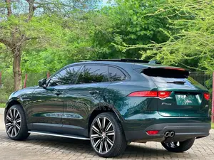 Jaguar F-Pace 20d R-Sport 2017 Green