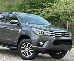 Toyota Hilux 2017 Gray