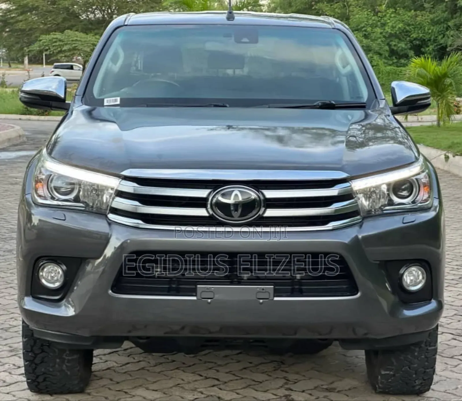 Toyota Hilux 2017 Gray