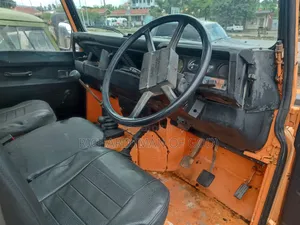 Land Rover Defender Soft Top 4x4 1995 Orange