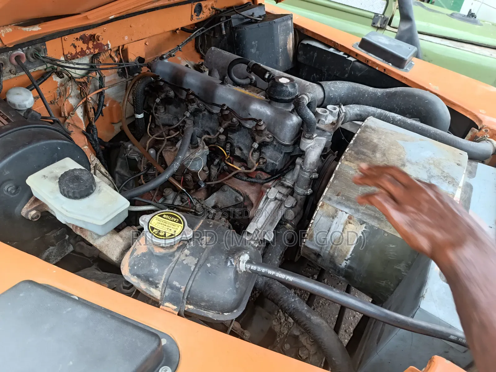 Land Rover Defender Soft Top 4x4 1995 Orange