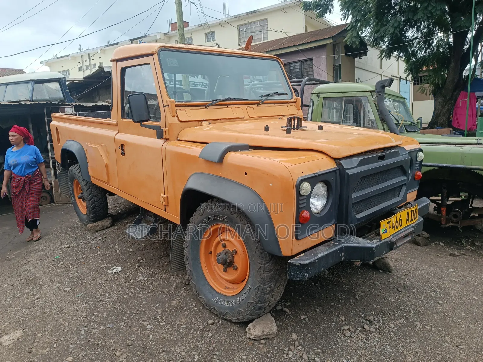 Land Rover Defender Soft Top 4x4 1995 Orange