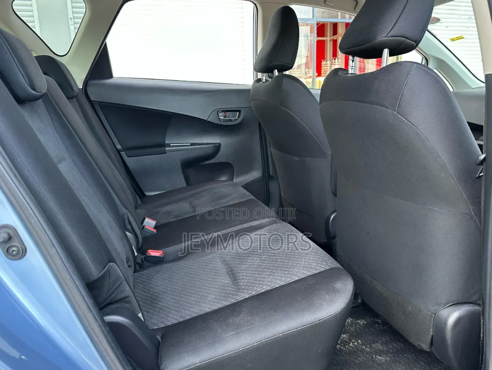 Toyota Ractis 2014 Blue