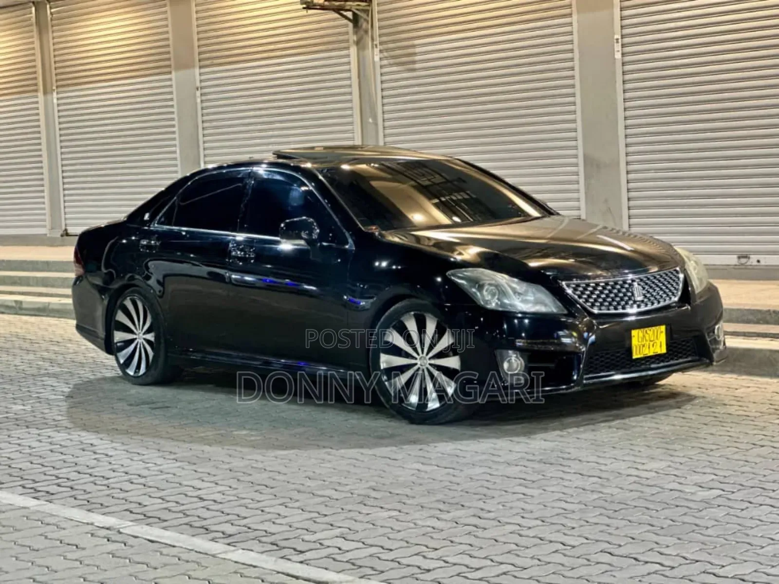 Toyota Crown 2010 Black