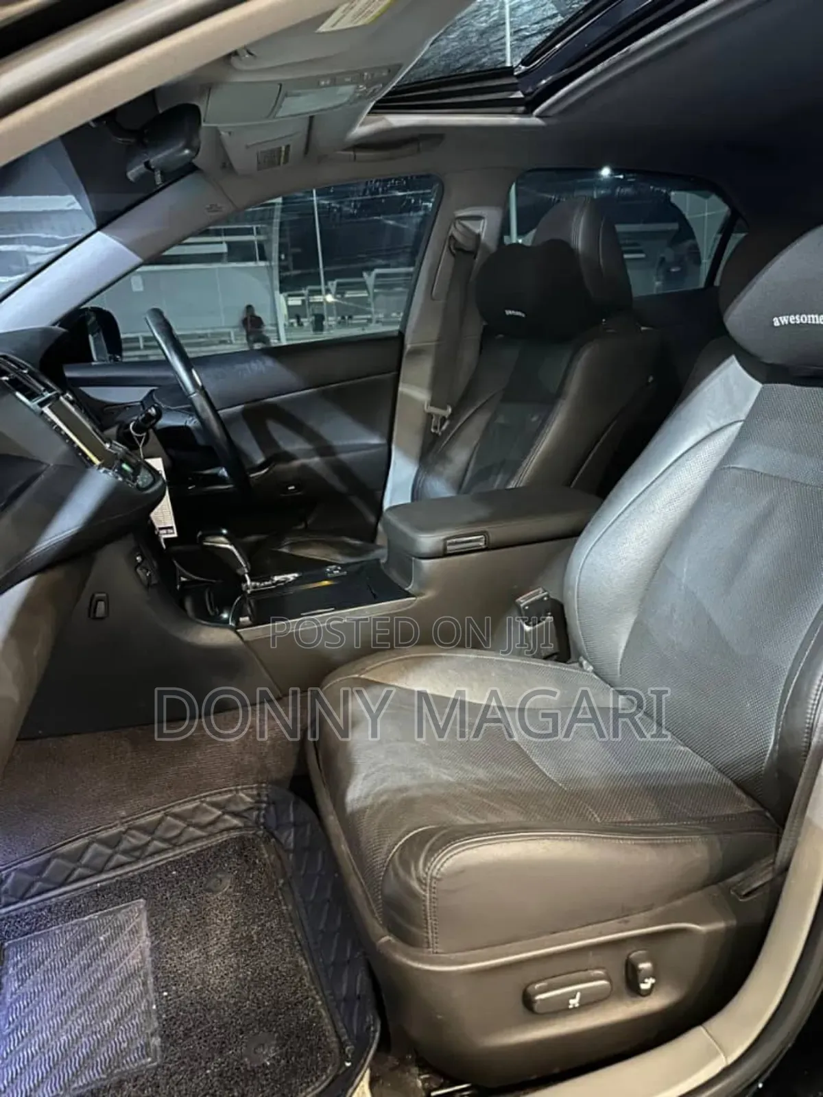 Toyota Crown 2010 Black
