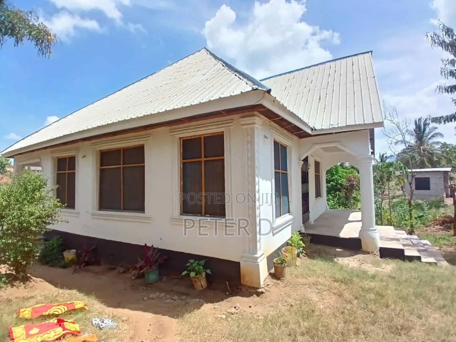 3bdrm House in Goba for sale