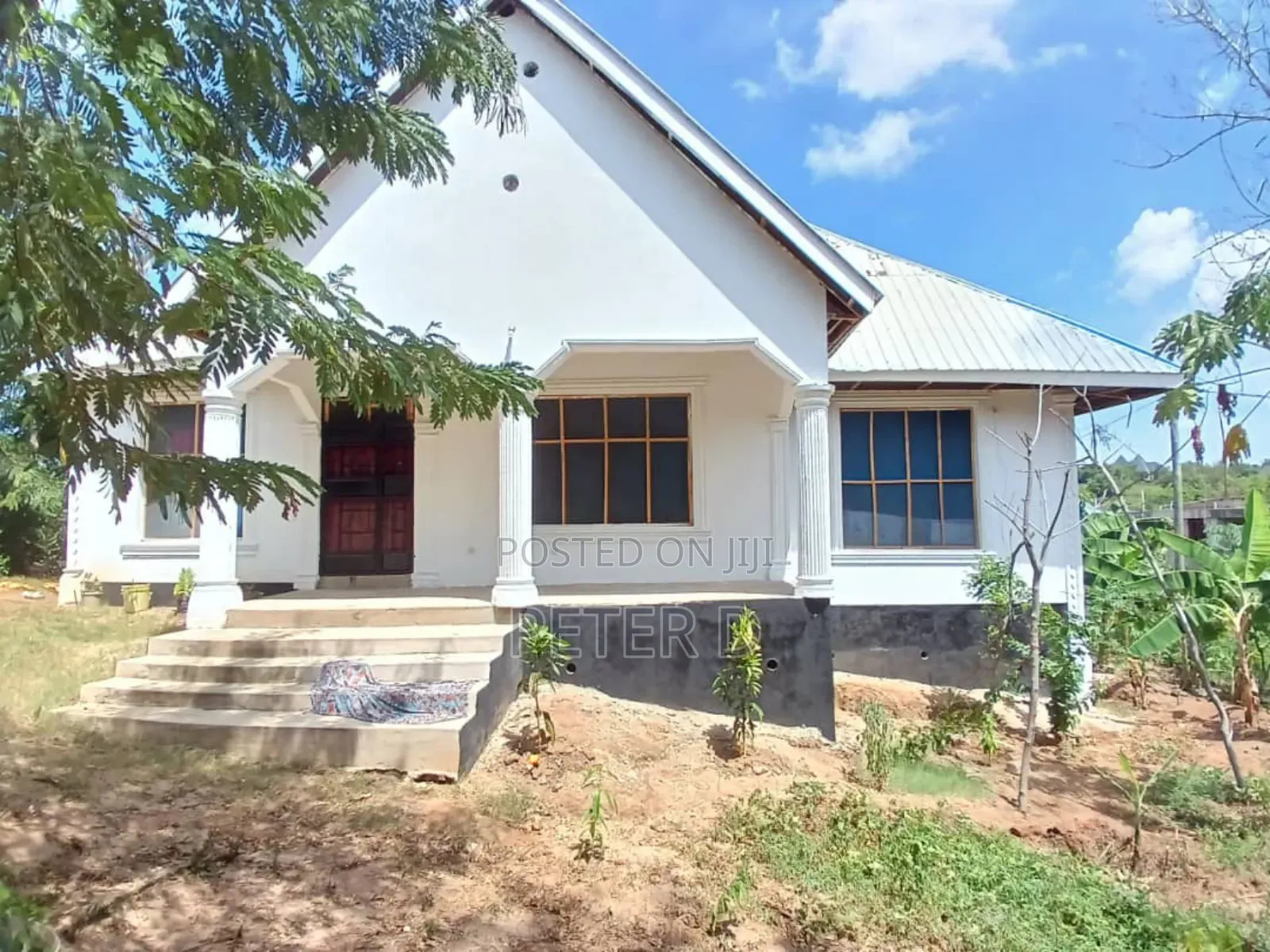 3bdrm House in Goba for sale