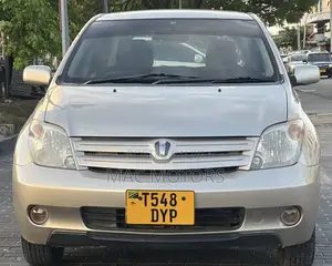 Toyota IST 2003 Beige