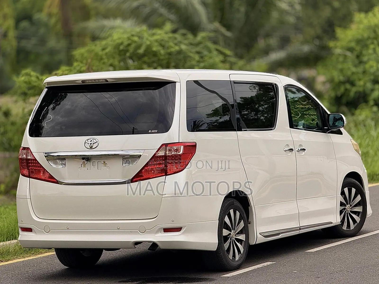 Toyota Alphard 2.4 Petrol FWD 2008 White