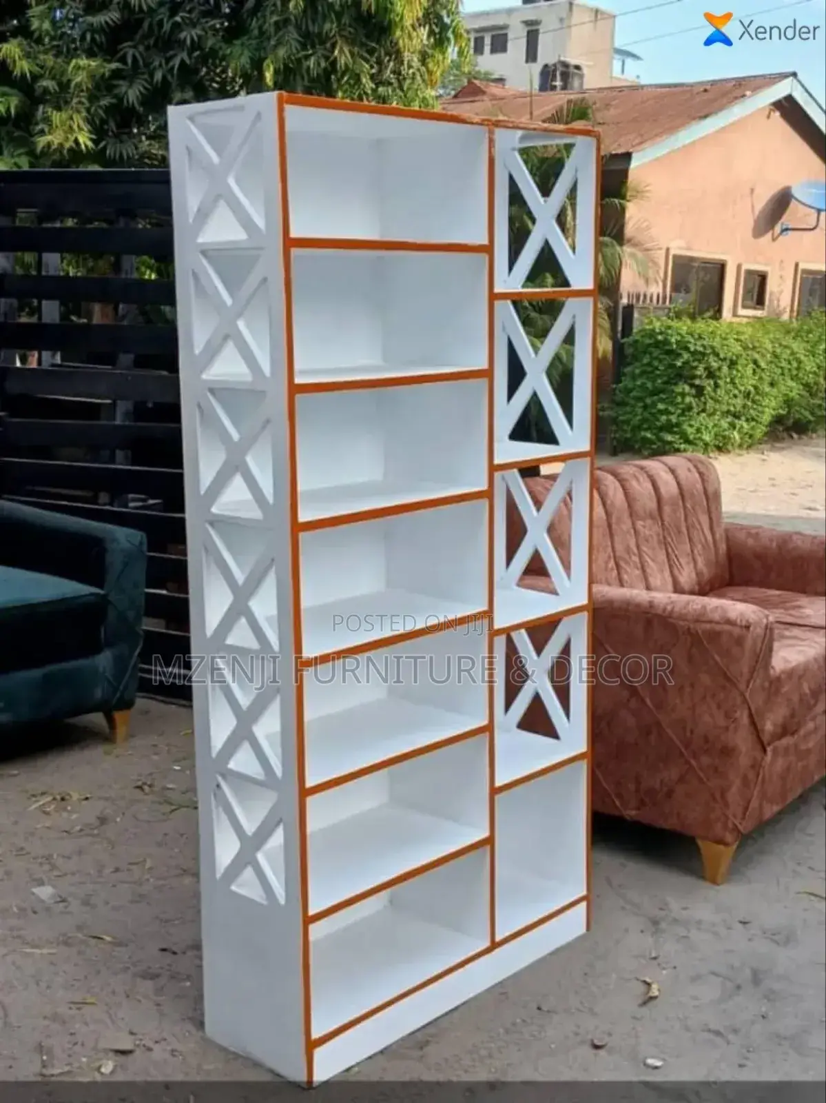 Shoesrack XXX Square