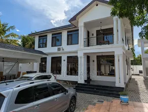 Photo - 4bdrm Villa in Masaki for rent