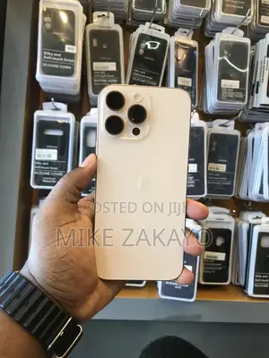 Apple iPhone 16 Pro Max 256 GB Gold