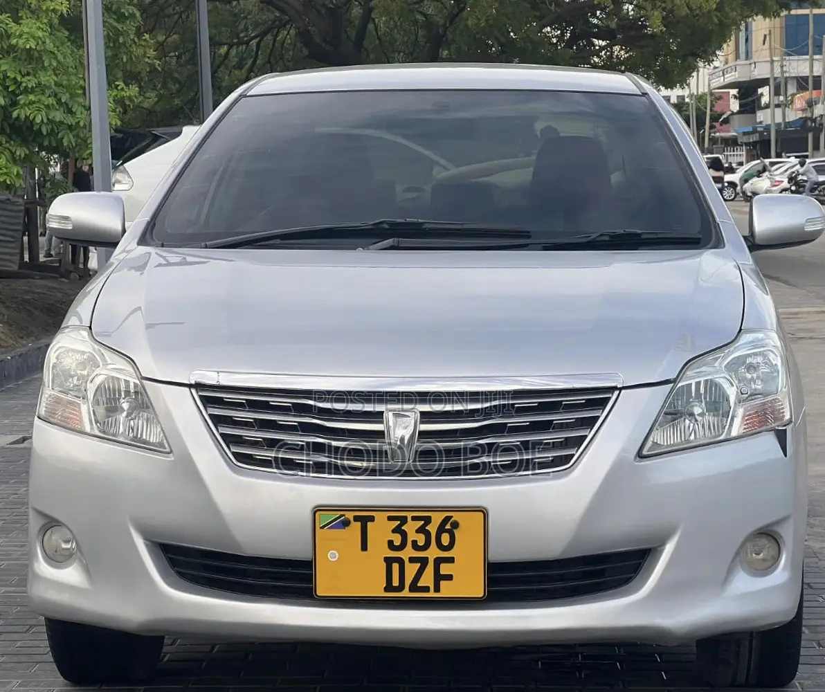Toyota Premio 2010 Silver