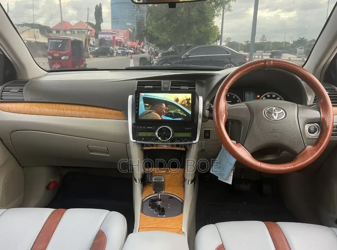 Toyota Premio 2010 Silver