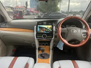 Toyota Premio 2010 Silver