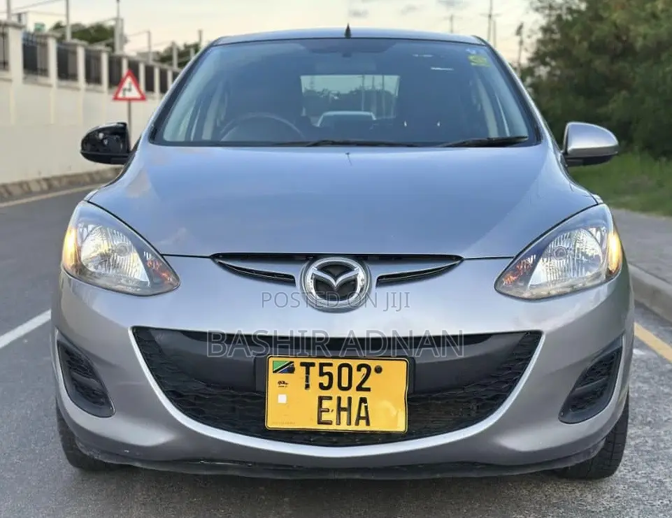 Mazda Demio 2012 Gray