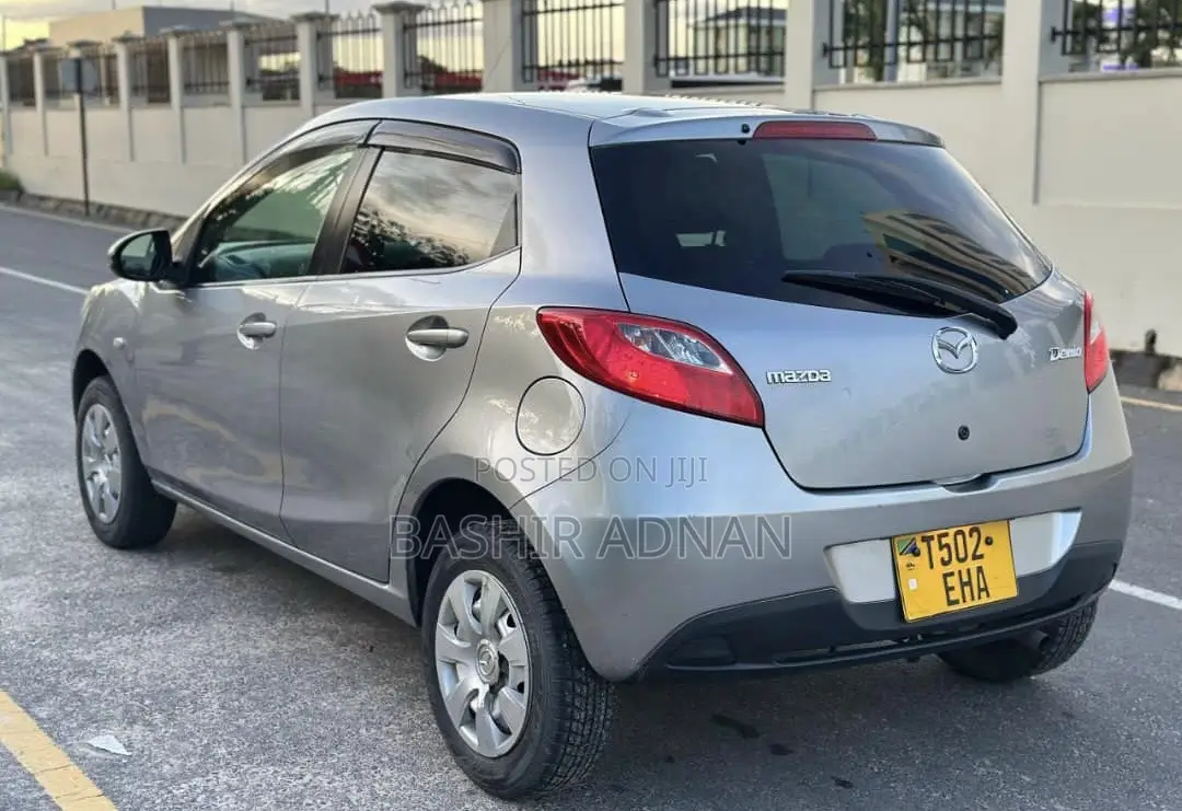 Mazda Demio 2012 Gray