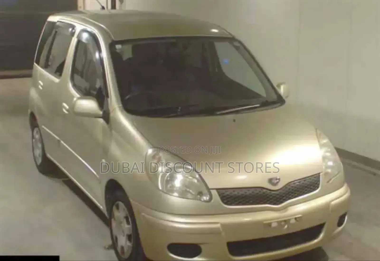 Toyota Fun Cargo 2009 White
