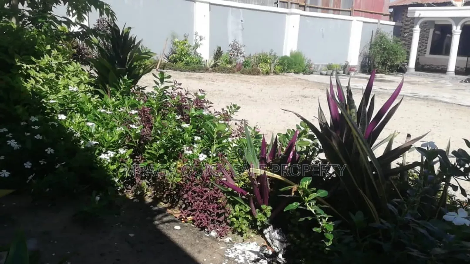 3bdrm House in Msasani General Tyre for rent