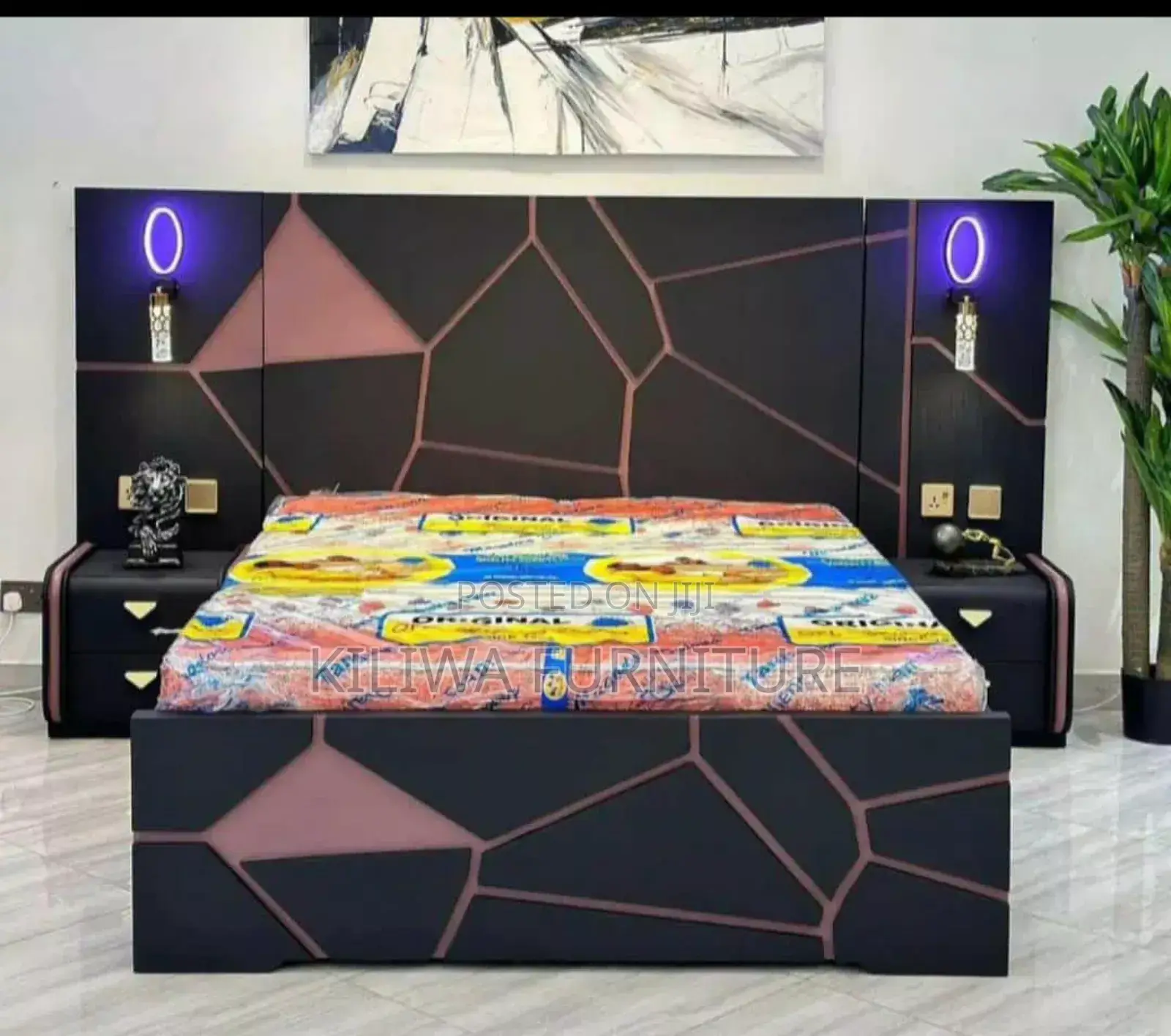 Kitanda Cha 5*6 Mbao Ngumu