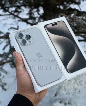 New Apple iPhone 15 Pro Max 256 GB Silver
