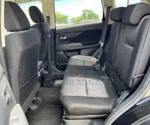 Mitsubishi Outlander 2012 Black