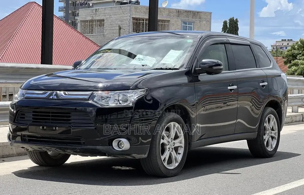Mitsubishi Outlander 2012 Black