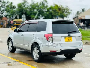 Photo - Subaru Forester 2008 Silver