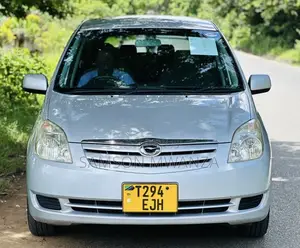 Photo - Toyota Corolla Spacio 2008 Silver