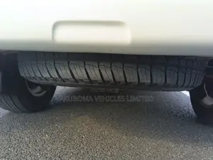 Toyota Land Cruiser Prado 2011 Pearl