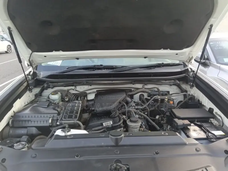 Toyota Land Cruiser Prado 2011 Pearl