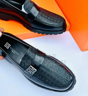 Givenchy Moccains