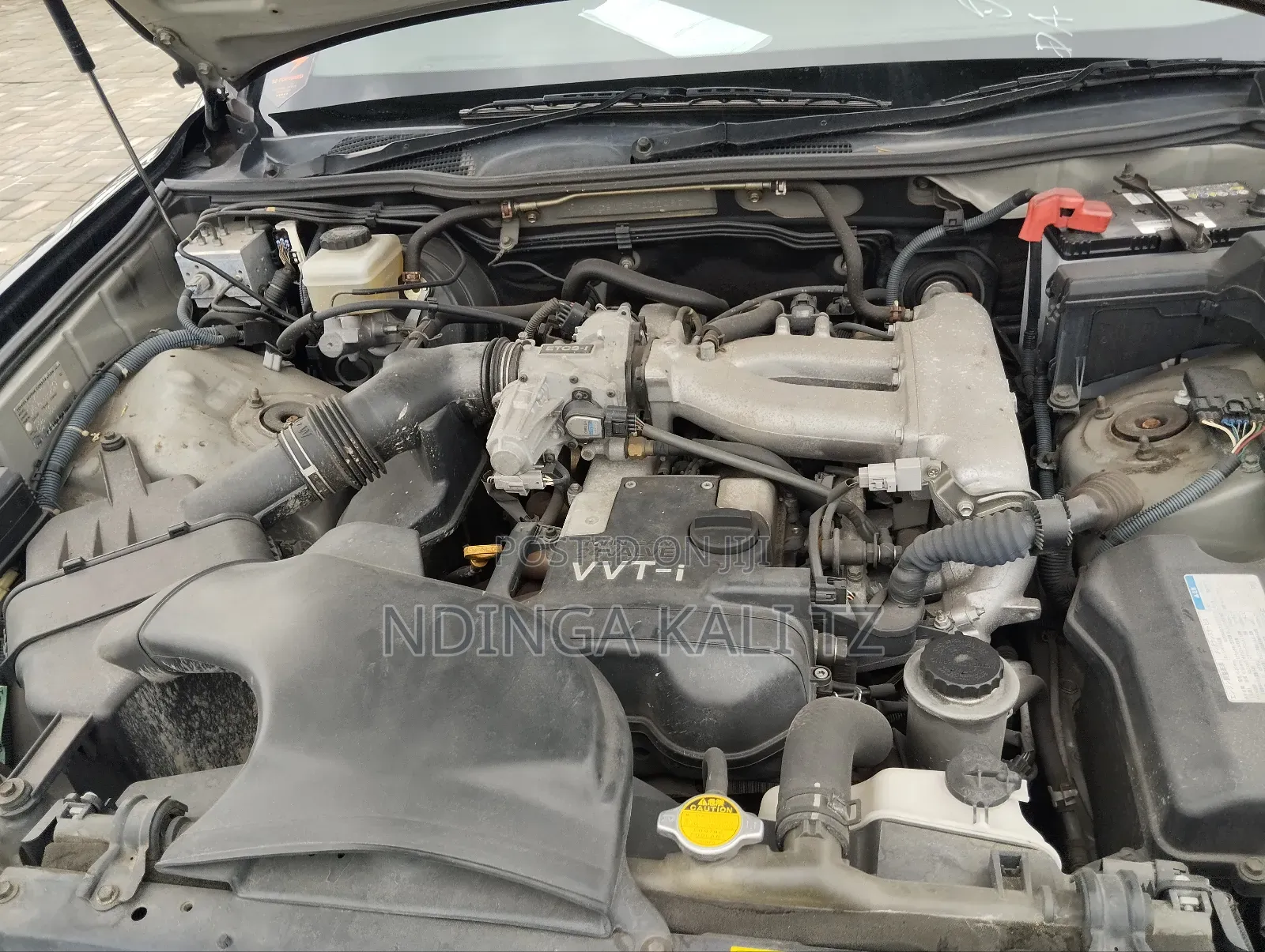 Toyota Crown 2000 Black