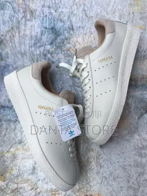 Adidas Topanga