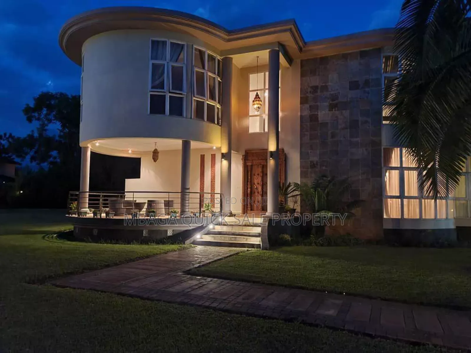 5bdrm House in Arusha Njiro for sale