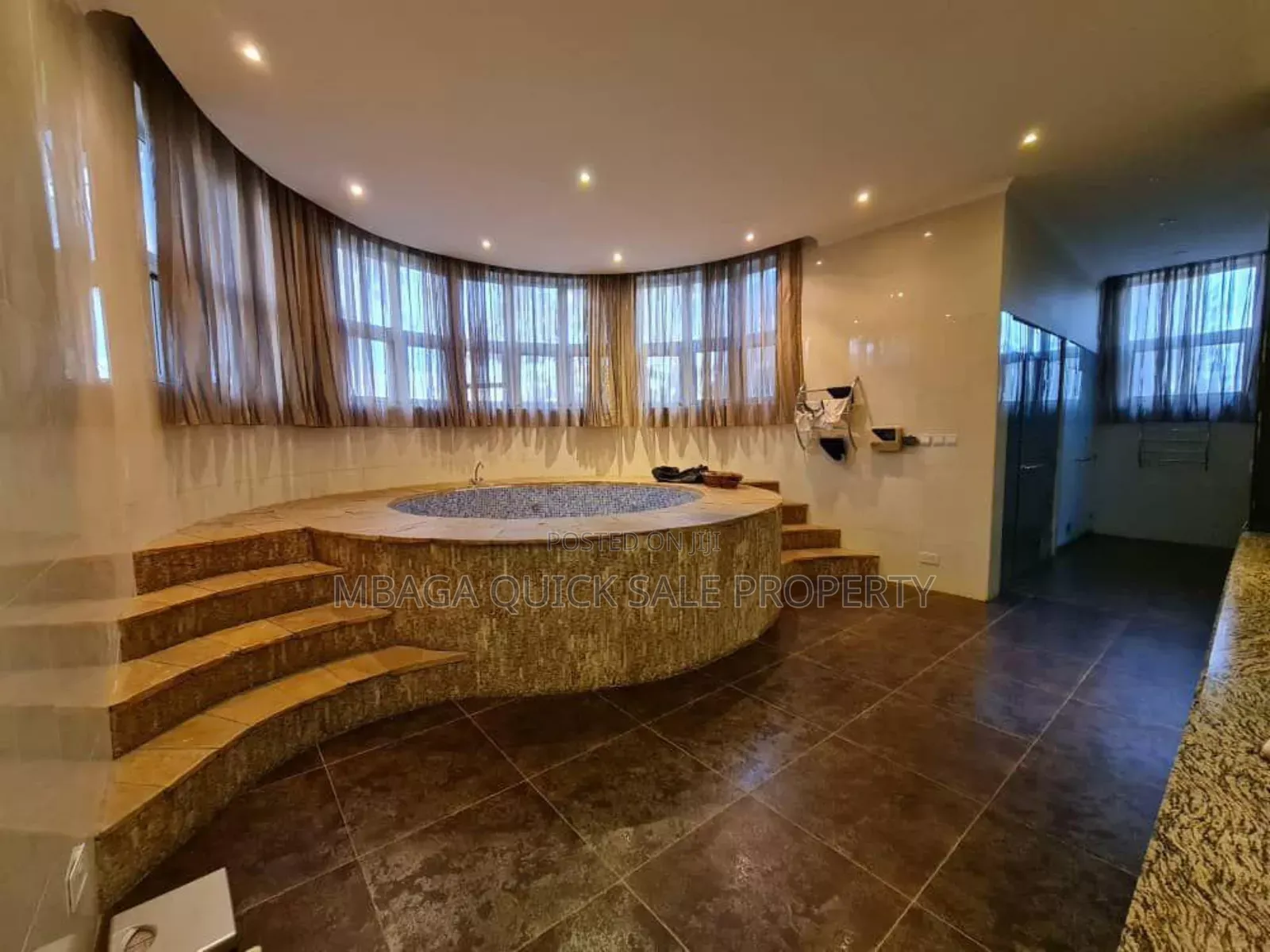 5bdrm House in Arusha Njiro for sale