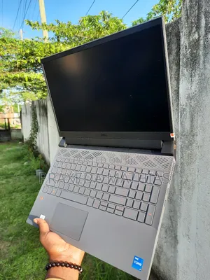 New Laptop Dell G15 5535 16GB Intel Core I7 SSD 512GB