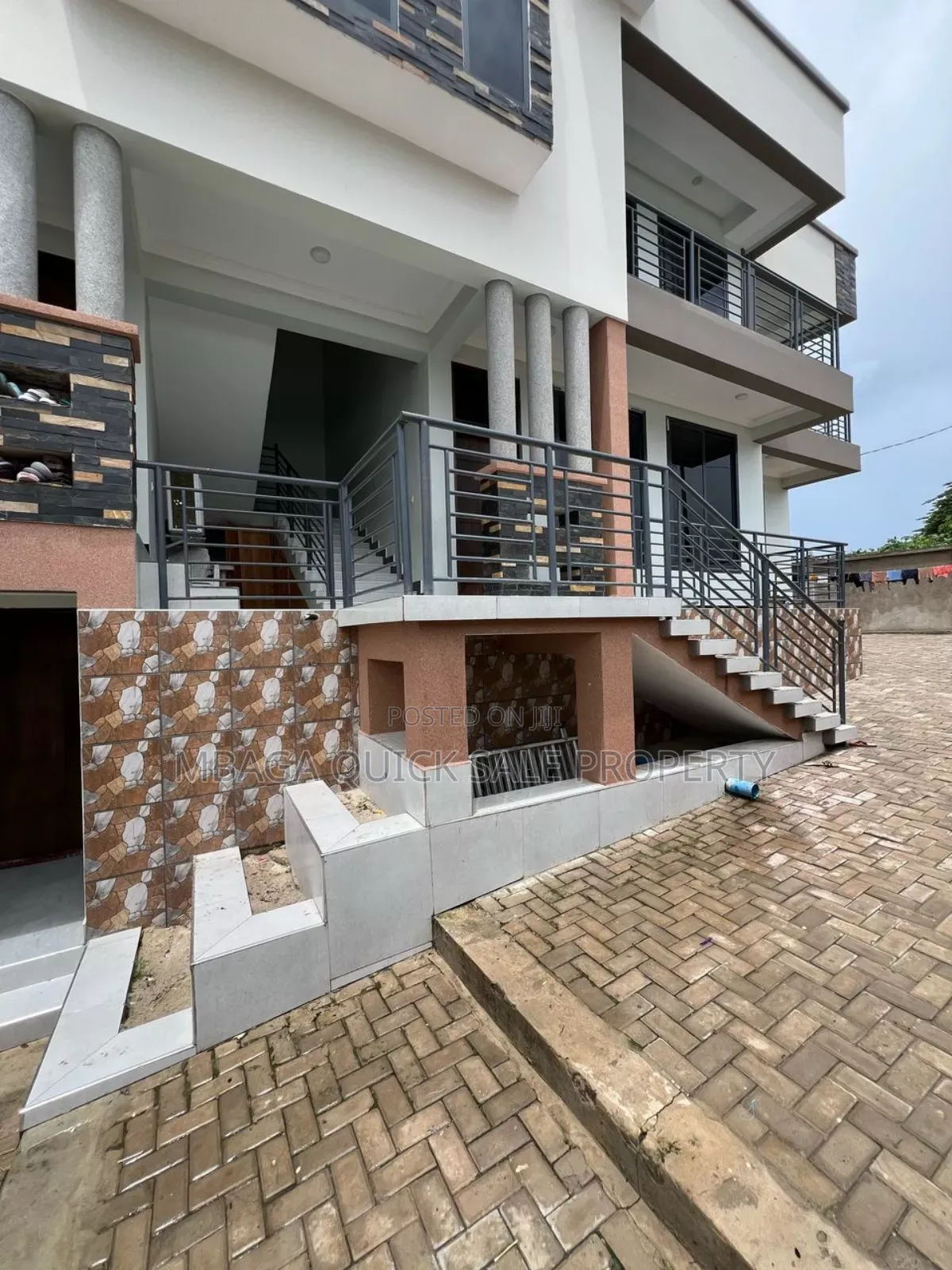3bdrm Apartment in Makongo Juu Goba for rent