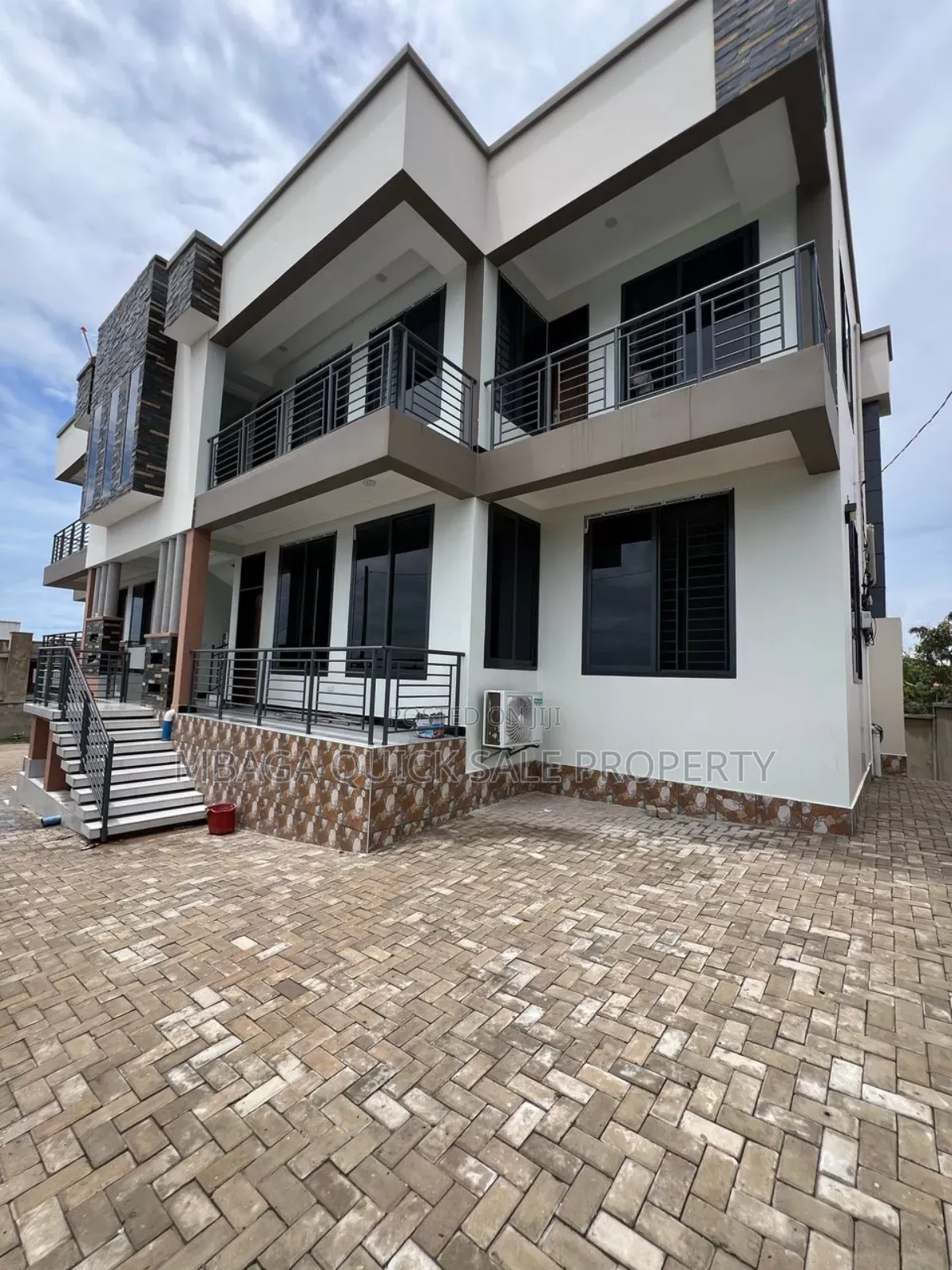 3bdrm Apartment in Makongo Juu Goba for rent